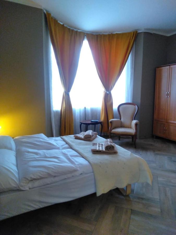 Sunny Bear Bed & Breakfast 옐레니아구라 외부 사진